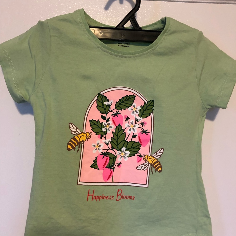 NWOT Green Happiness Blooms T-Shirt